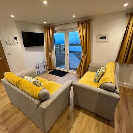 Citrus Chalet Redruth